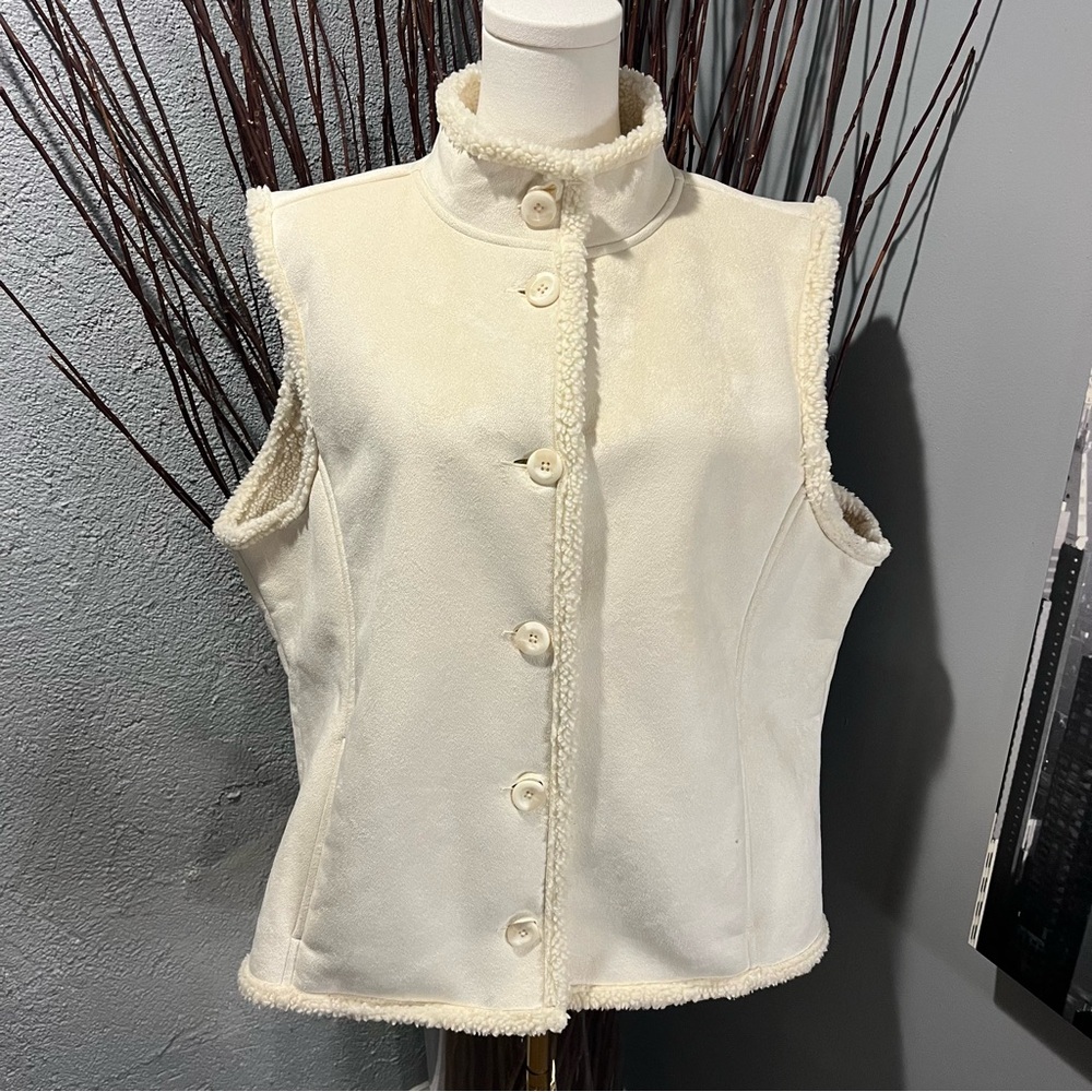 🌺L.L. BEAN CREAM FAUX SUEDE SHEARLING LINED WOMEN’S VEST SIZE XL🌺